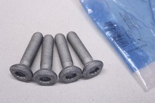 4x ORIGINAL VW Beetle Schrauben WHT000237A OVP