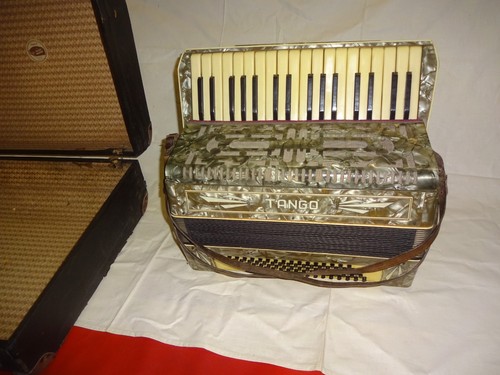 Antikes hohner tango - hohner, akkordeon