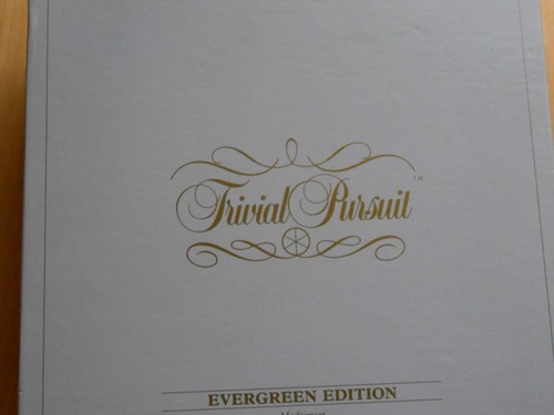 Trivial pursuit evergreen - trivial,