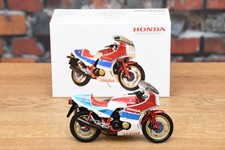 MINICHAMPS Honda CB 1100 R 1982 08MDM-CB1-810A Modell Motorrad unbespielt - NEU
