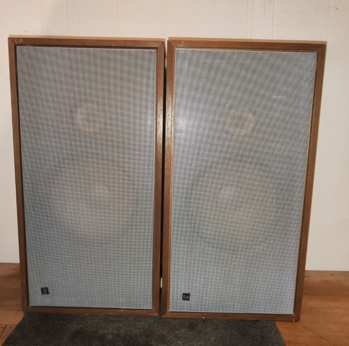 Dual regal stand - regal, /