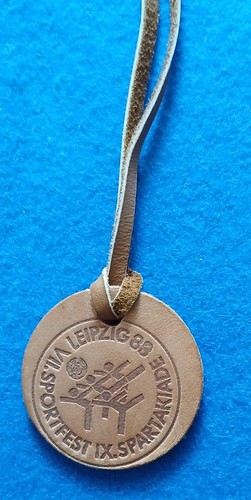190 ddr lederplakette - 06,