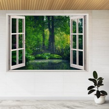 Teich hinter Brücke und