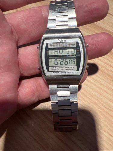 Vintage pulsar alarm - pulsar,