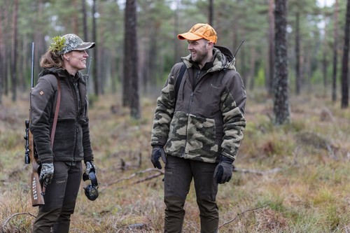 Pinewood caribou hunt - pinewood®,