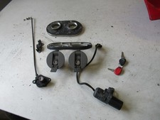 Cagiva Gran Canyon 900 (2) EZ00 Schlosssatz Zünd 2 x Tank Sitzbank Schloss