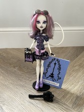 100 % komplette Monster High