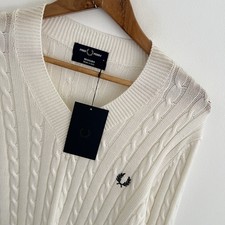 Fred Perry V-Neck Cricket