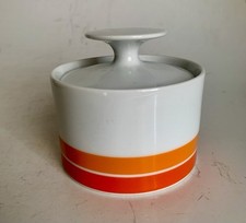 Vintage Thomas Medallion Retro