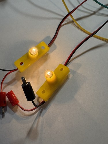 Two lgb 3030 light kits - light,