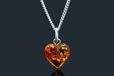 Halskette mit Herz Anhänger