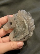 Achat Einhorn Carving Mit Druse