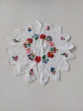 ungarische bunte Stickerei