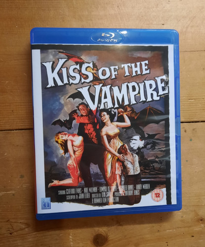 Kiss the vampire - kiss, (blu