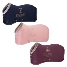 Eskadron HERITAGE Abschwitzdecke " SOFTSHELL AIR " mit FauxFur Kragen