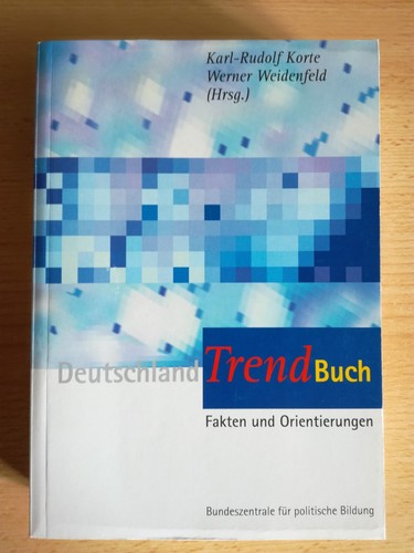 Korte weidenfeld - /,