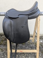 Dressursattel Schwarz 17,5