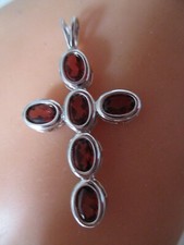 Kreuz Anhänger 925 Silber roter Stein Granat?