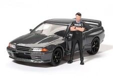 NISSAN Skyline GT-R (R32) Nismo + Figure Tsugio Matsuda  - Gunmetal - Mini GT 1: