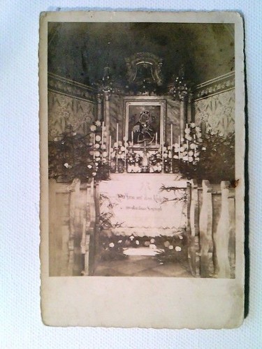Geschmückter marienaltar - geschmückter,