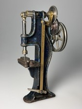 Große seltene Stanzmaschine