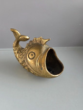 ? Künstler-Aschenbecher „Fisch“ – Bronze / Messing – im Stil von Walter Bosse