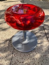 Design-Hocker ("Mambo", Archirivolto Design 2002, Italien) rot, höhenverstellbar