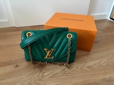 Louis Vuitton New Wave Chain