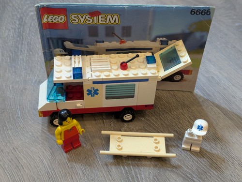 Lego system 6666 ambulance - system,