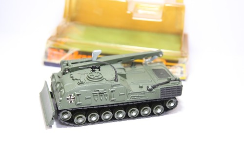 Dinky 699 leopard - dinky,