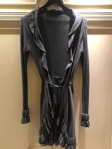 Strickjacke mit volants grau - mit,