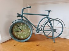 Uhr als Fahrrad grün Nostalgie 