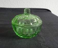 alte  Deckeldose  Glasdose  *