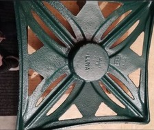 Weihnachtsbaumständer