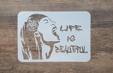 Schablone Mädchen Life is