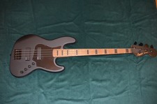 Squier by Fender Contemporary