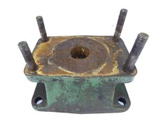 Ventilatorbock Halterung für Wasserpumpe MWM KD415 Z Motor Hela Lanz D47 Traktor