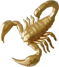 Gold skorpion figur home - skorpion,