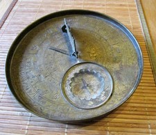 antikes Astrolabium zur Quibla