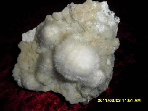 Mineralien-Okenit-Prehnit-Poon