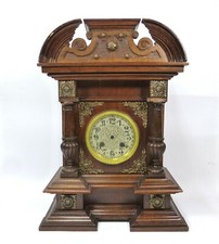 Uhr Uhrengehäuse ca. 1880 Messingbeschläge 