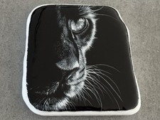 Bemalter Stein Schwarzer