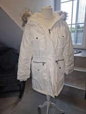 Daunenmantel Mit Kunstfell am