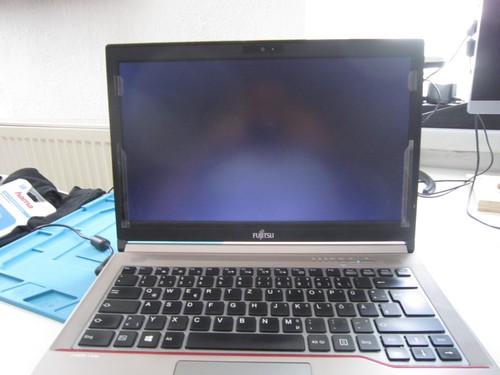 Fujitsu lifebook e744 - fujitsu,
