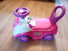 Disney Minnie Maus Mouse Auto Laufauto mit Hupe und Sound Rutscherfahrzeug
