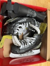 CCM Eishockey Schlittschuhe Gr 35 UVP 184,95€