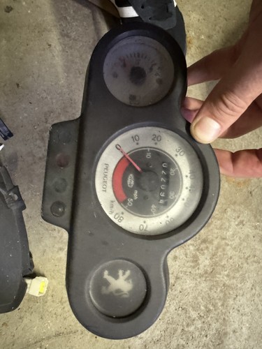 Tachometer peugeot speedfight - peugeot,