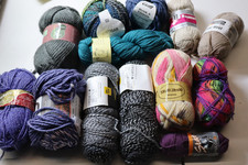 1kg Wollpaket verschiedene Materialien Wolle Wollreste siehe Bild Top Zustand