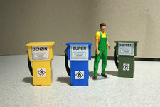 Zapfsäule (Doppelpack) 70er/80er Jahre Spur 1 Tankstelle 1:32 1:35 versch.Farben