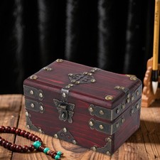 Schatztruhe aus Holz